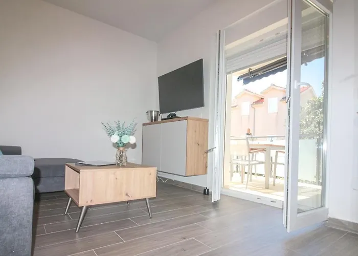 Promenada Primosten Dolac